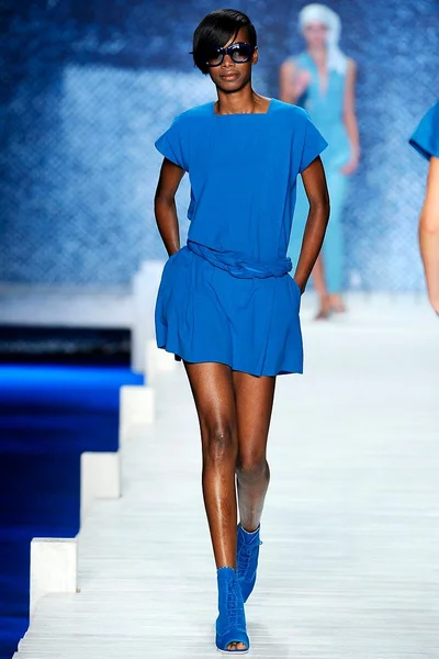Look 40